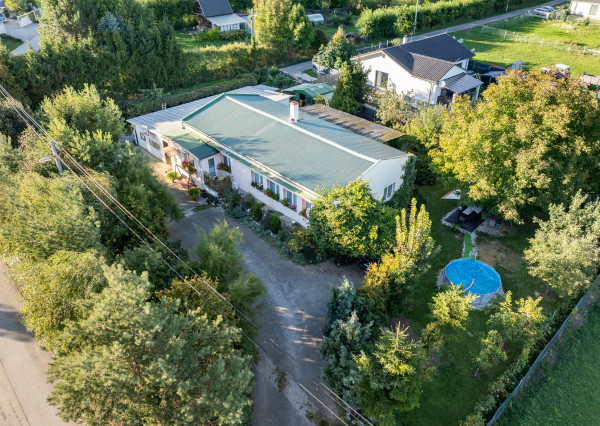 Rodinný dom s veľkou dielňou, ČEČEJOVCE - SELEŠKA